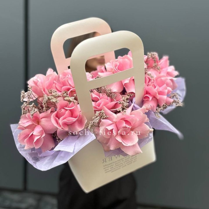 Сумочка розовых роз "Плинки" в Стерлитамаке