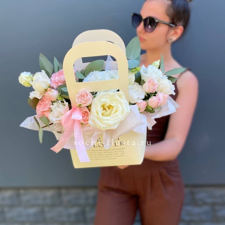 Цветочная сумочка "Рафаэль" в Стерлитамаке