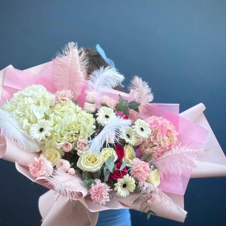 Дизайнерский букет "Валенсия-3" в Стерлитамаке