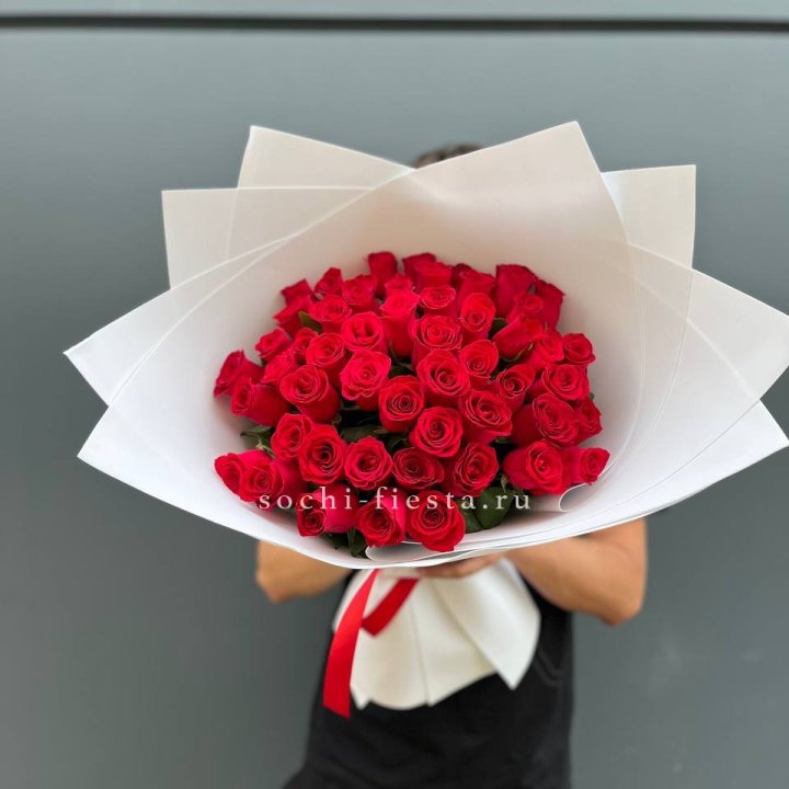 51  красная роза в Стерлитамаке