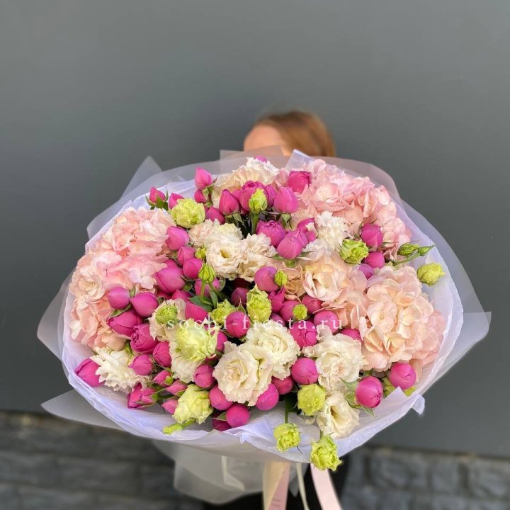  Букет  гортензий и Мисти в Стерлитамаке