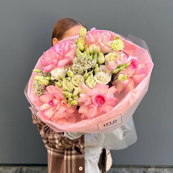 Букет "Розы с эустомой" в Стерлитамаке