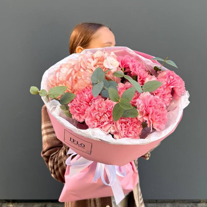 Дуо диантусы и гортензия в Стерлитамаке