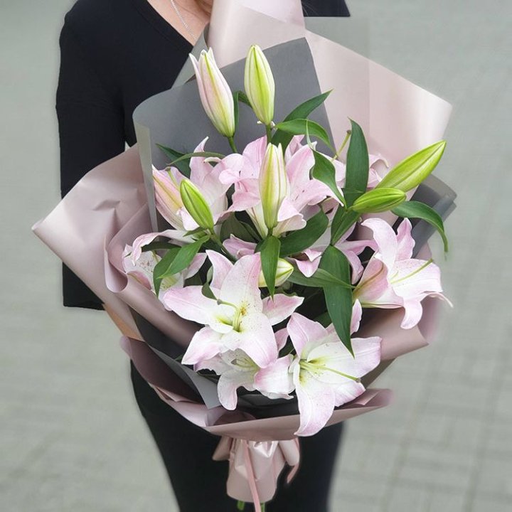 Букет розовых лилий в Стерлитамаке