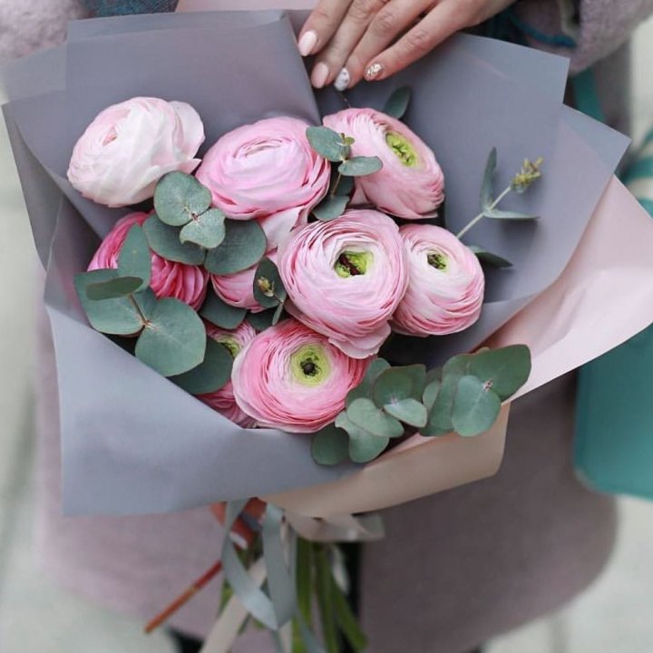 Ранункулюсы с эвкалиптом №1 в Стерлитамаке