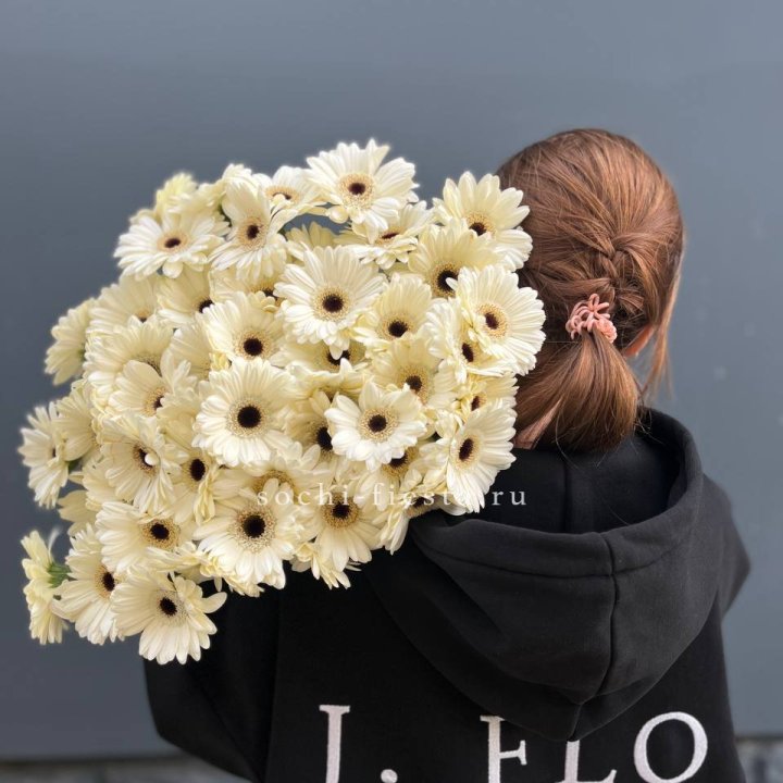 51 гербера в Стерлитамаке