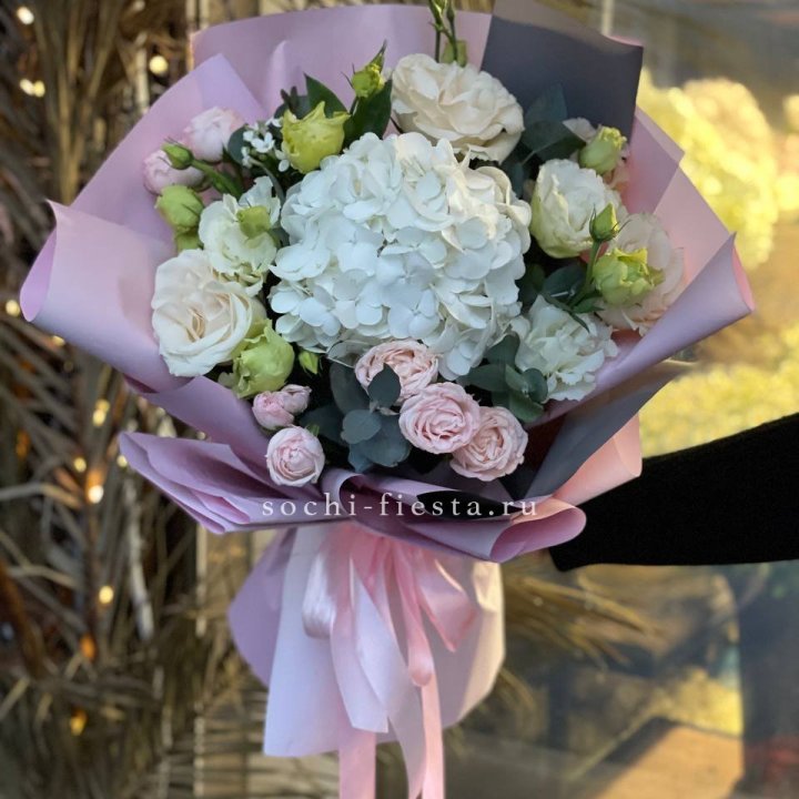 Букет с гортензией №3 в Стерлитамаке