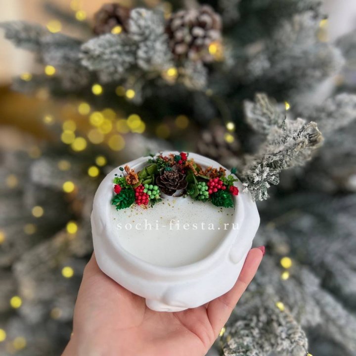 Свеча ароматическая в гипсе Руки с шишкой в Стерлитамаке