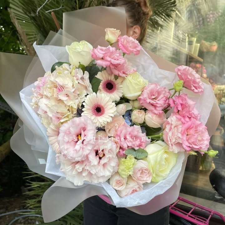 Дизайнерский букет "Лаундж пак" в Стерлитамаке