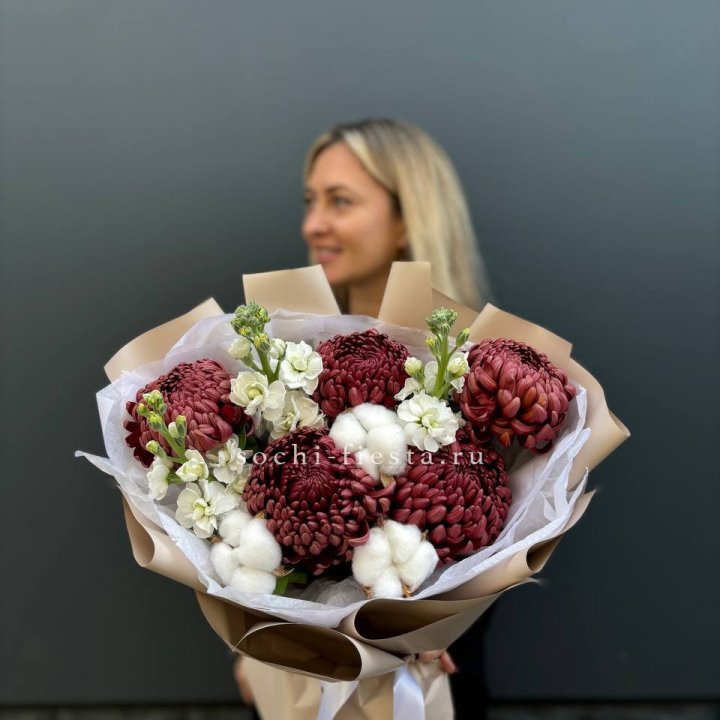 Хризантемы с маттиолой в Стерлитамаке