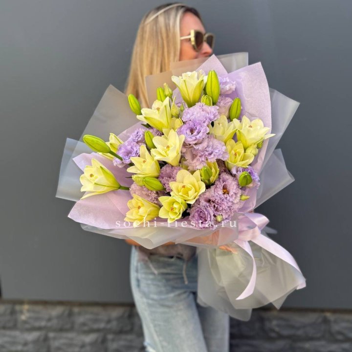  Букет лилий и эустом в Стерлитамаке