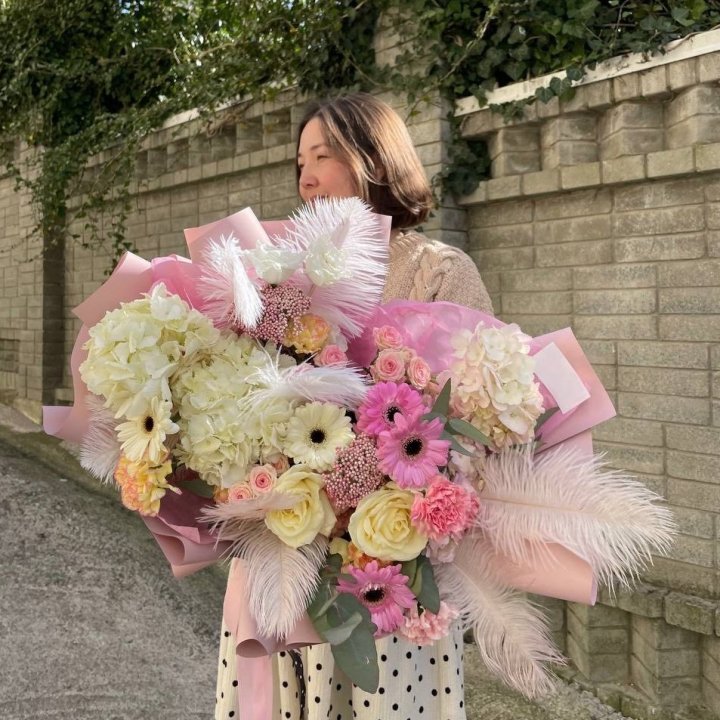 Дизайнерский букет "Валенсия" в Стерлитамаке