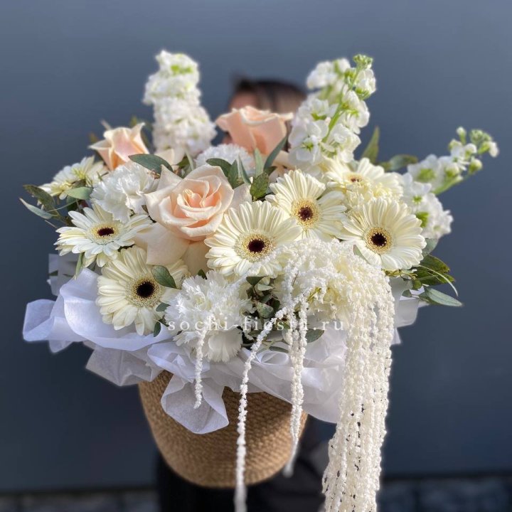 Цветы в джутовом кашпо "Валери" в Стерлитамаке