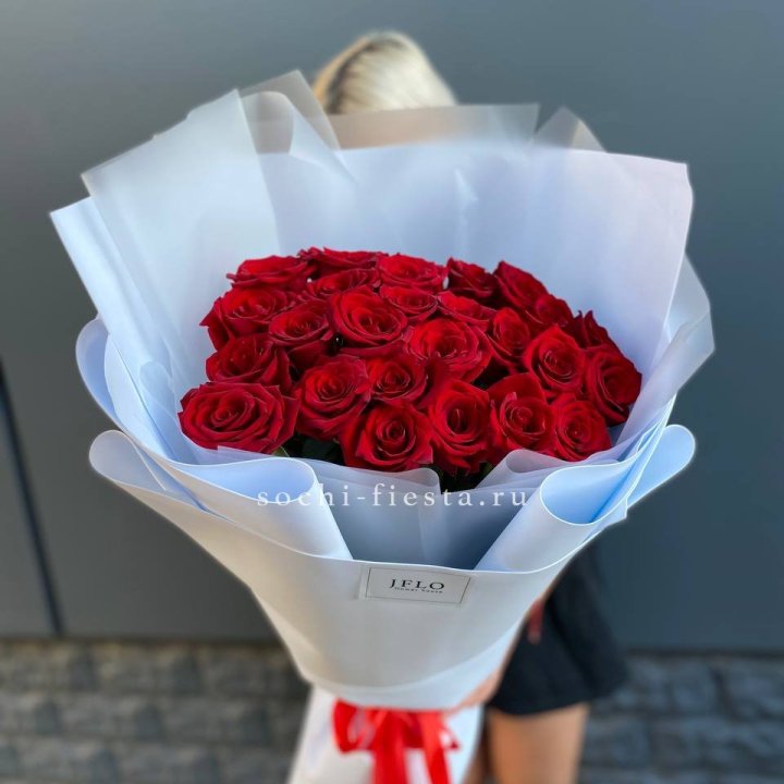 25 высоких роз  в Стерлитамаке