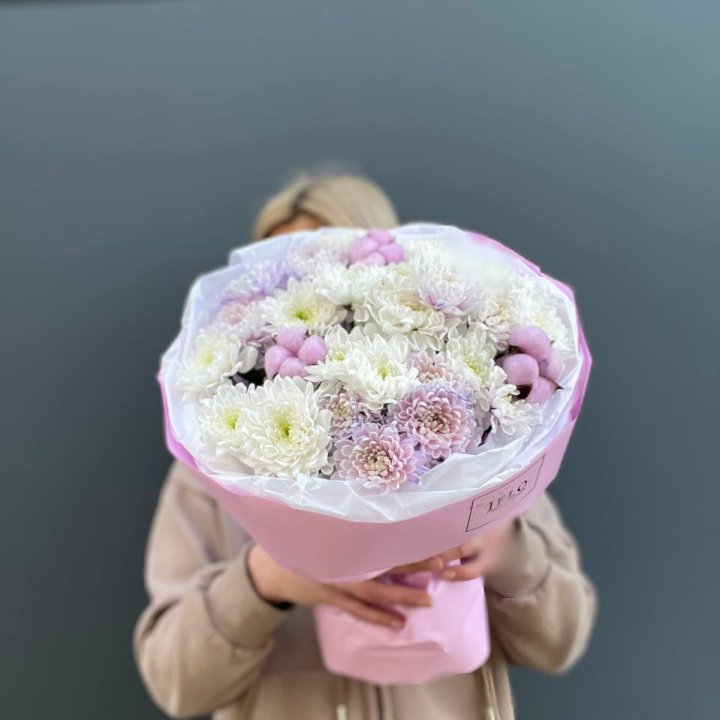 7 нежных хризантем в Стерлитамаке