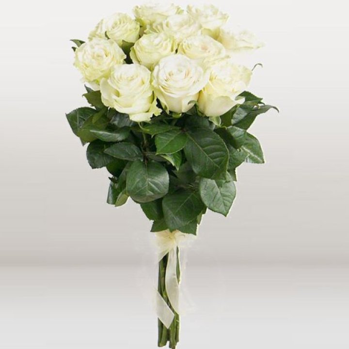 11 белых голландских роз в Стерлитамаке