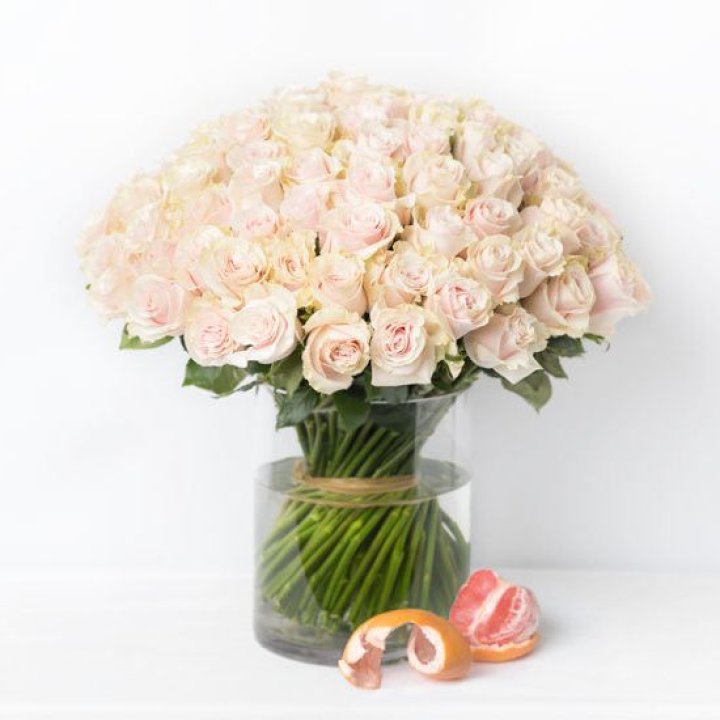 101 кремовая роза в Стерлитамаке