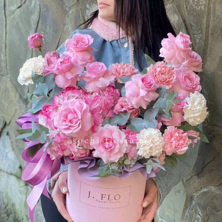 Цветочный бокс "Эсмиральда" в Стерлитамаке