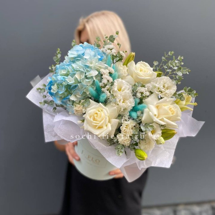 Цилиндр в голубых оттенках №1 в Стерлитамаке