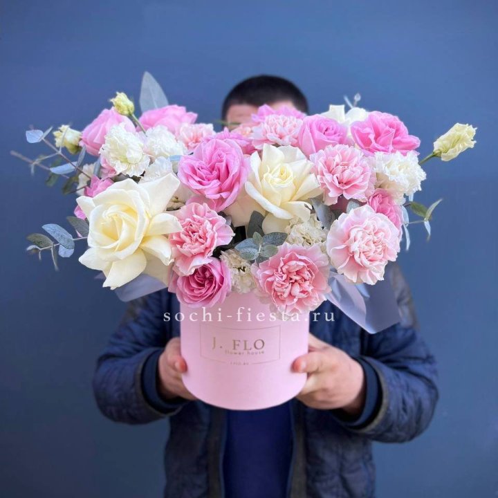 Цветочный бокс "Памела" в Стерлитамаке