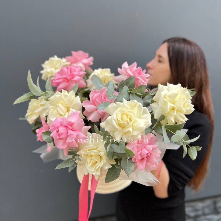 Зефирный бокс из 17 французских роз микс в Стерлитамаке