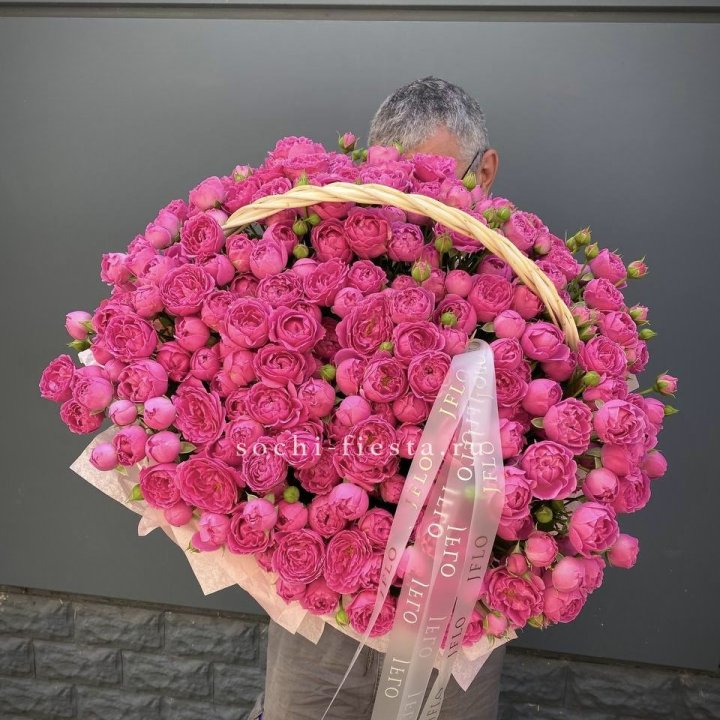 Корзина роз Мисти Баблс 151 в Стерлитамаке