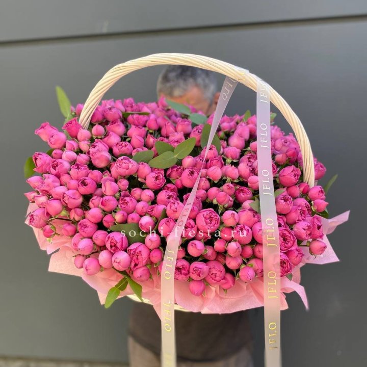 Корзина роз Мисти Баблс 101 в Стерлитамаке