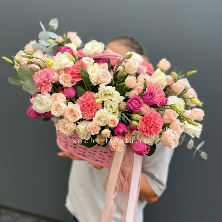 Цветочная корзина "Флоренция" в Стерлитамаке