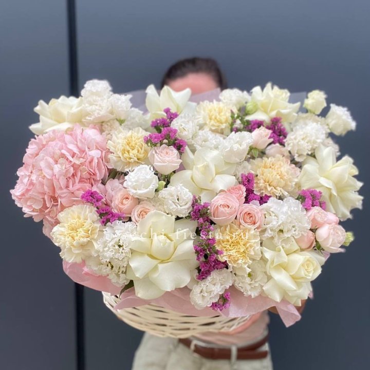 Корзина "Воздушная нежность" в Стерлитамаке