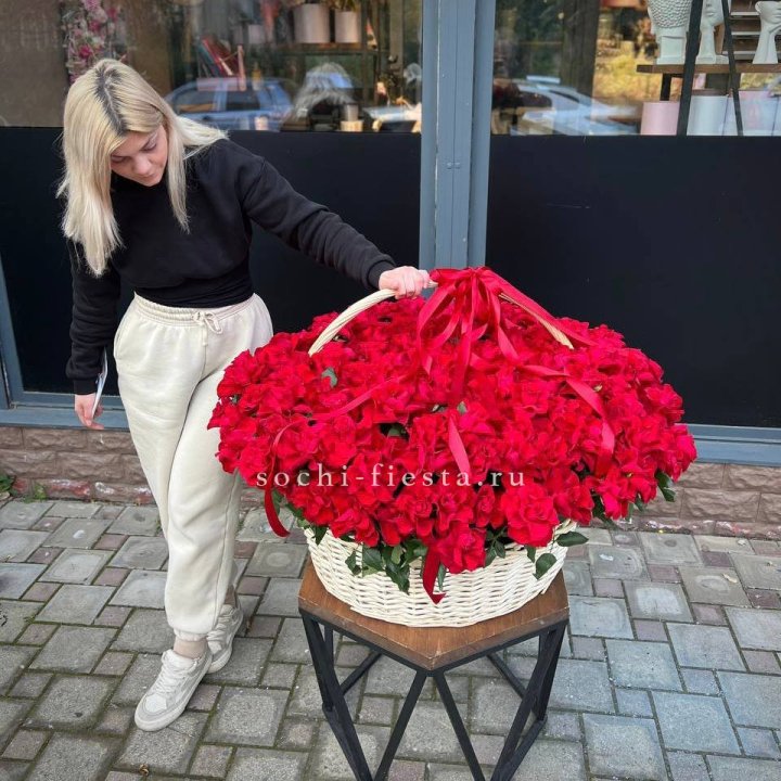 201 французская красная роза в Стерлитамаке