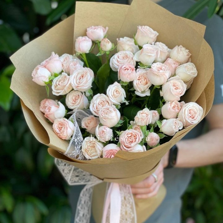 Кустовые розы букет №1 в Стерлитамаке