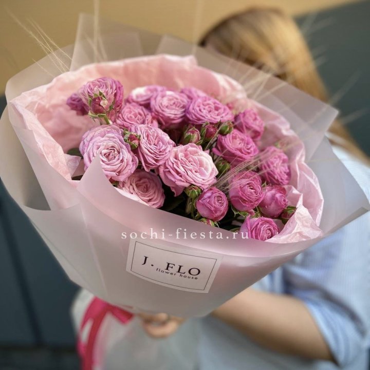 Пионовидные розы Мадам Бомбастик Pink в Стерлитамаке