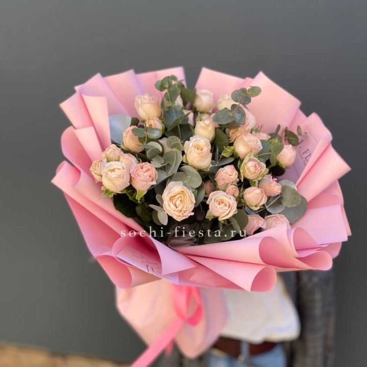 Букет пионовидных роз Cute Love в Стерлитамаке