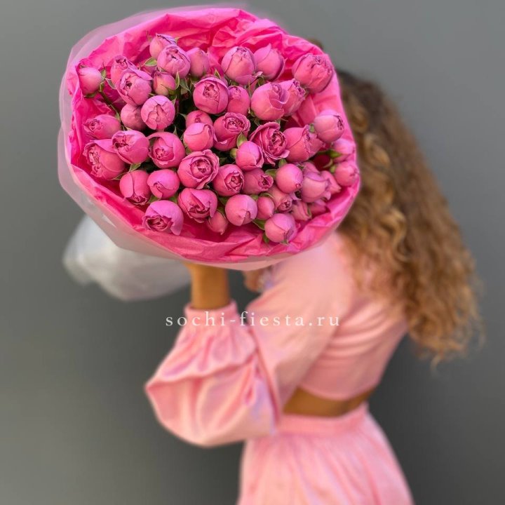 Букет из пионовидных роз  в Стерлитамаке