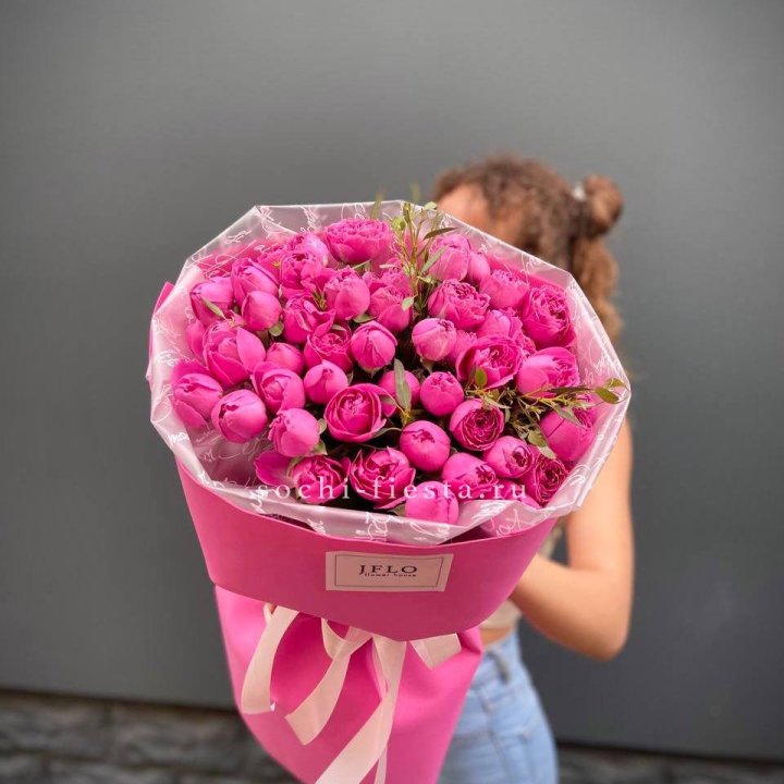 Кустовые розы букет Мисти Баблс в Стерлитамаке