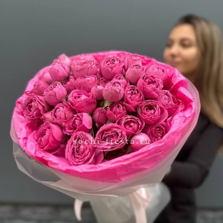 Букет из пионовидных роз  в Стерлитамаке