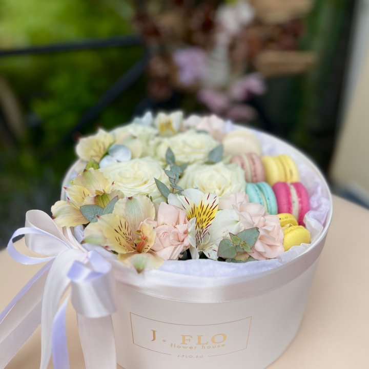 Цветочный бокс "Ника" в Стерлитамаке