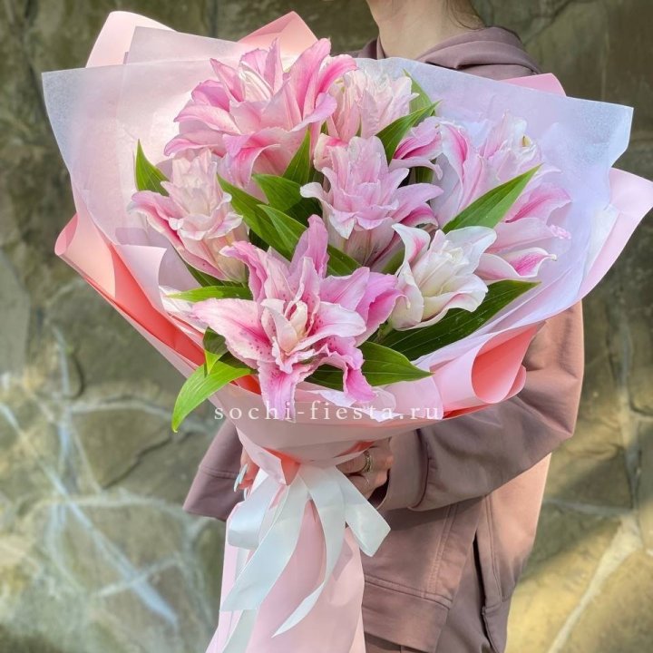 Букет пионовидных лилий №2 в Стерлитамаке