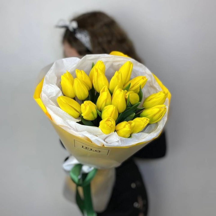  19 жёлтых тюльпанов в Стерлитамаке