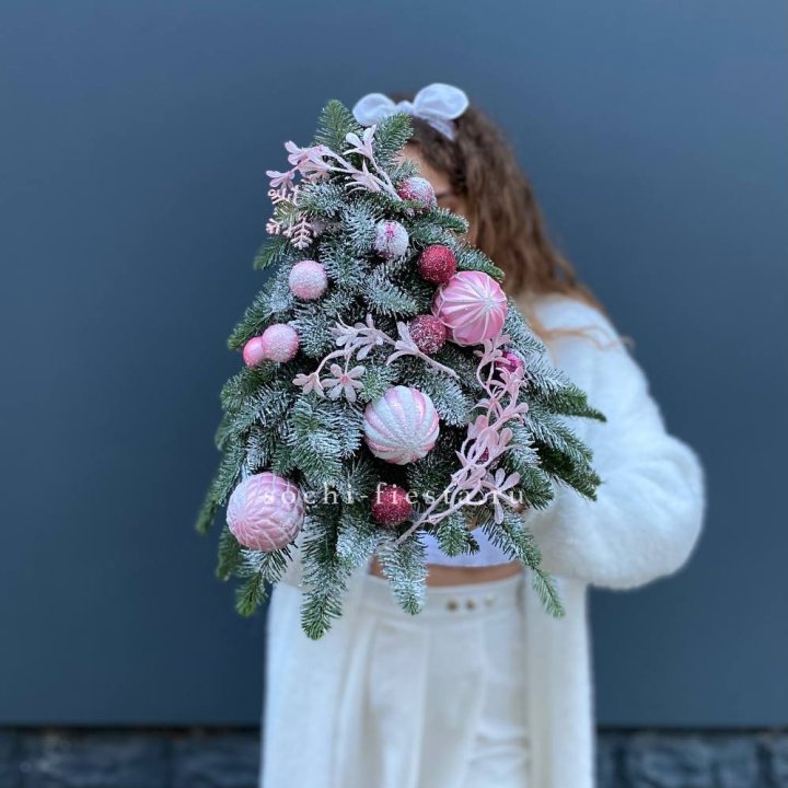 Новогодняя елочка "Розе" в Стерлитамаке