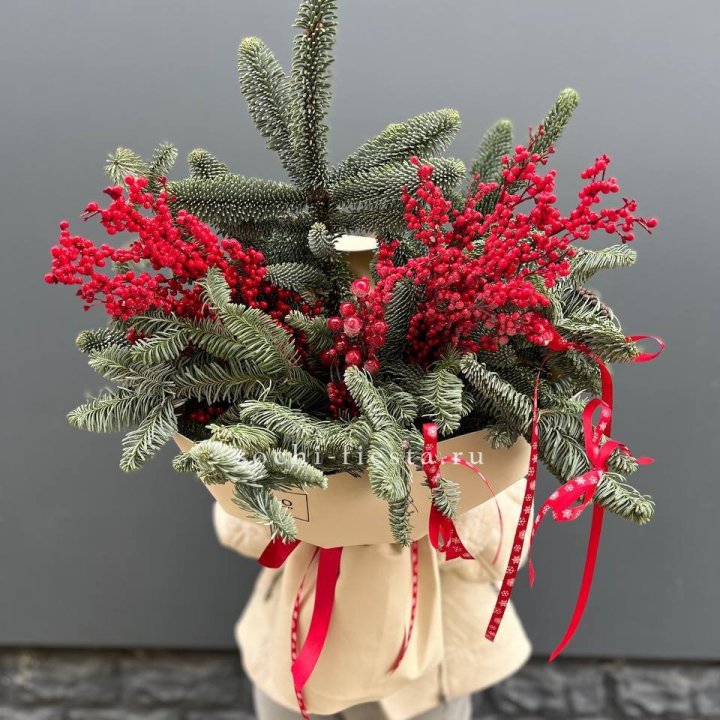 Букет нобилиса и ягод в Стерлитамаке