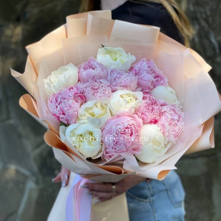 Букет 15 зефирных пионов в Стерлитамаке