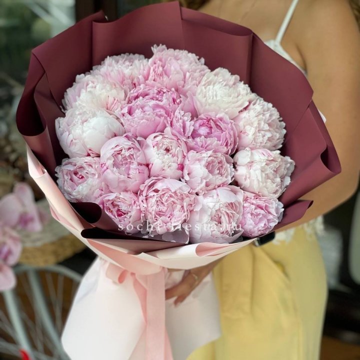 Букет 17 зефирных пионов в Стерлитамаке