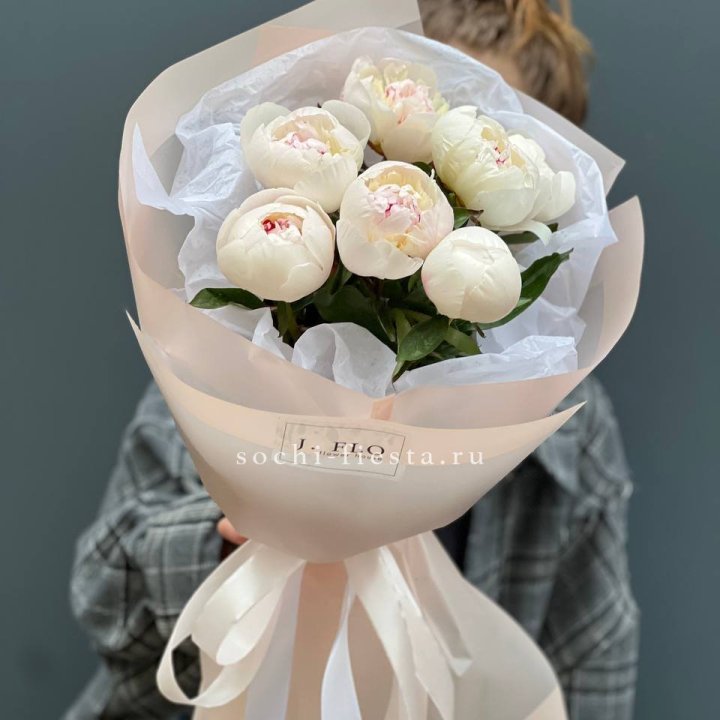 Букет белых пионов в Стерлитамаке