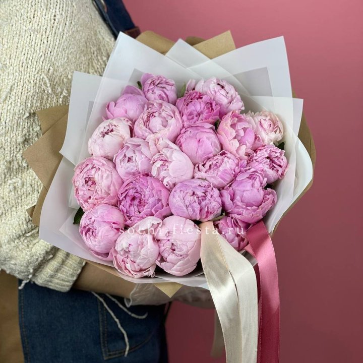Букет из 21 пионов в Стерлитамаке