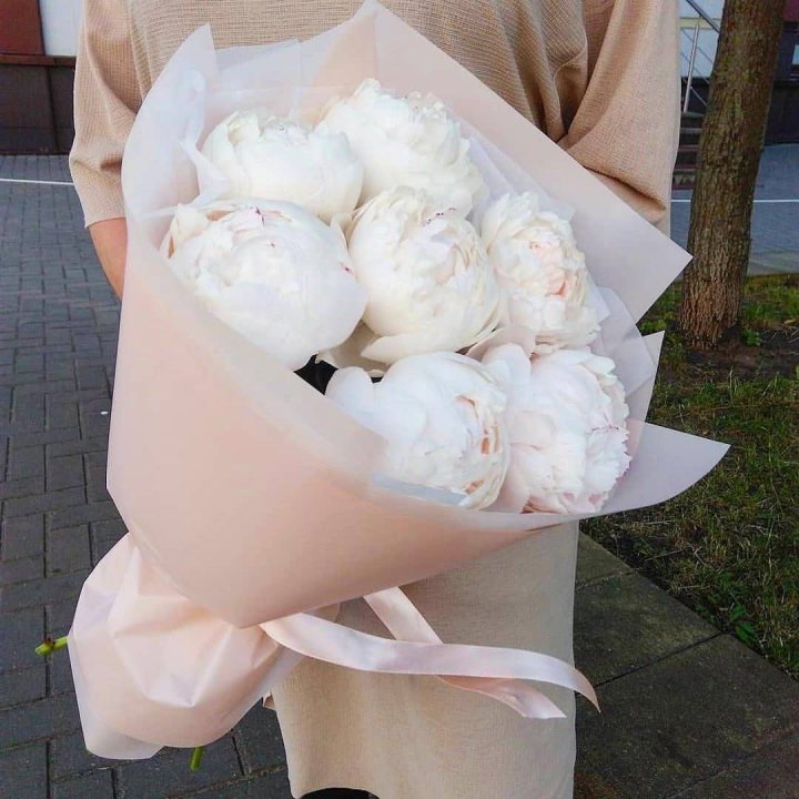 Букет белых пионов в Стерлитамаке