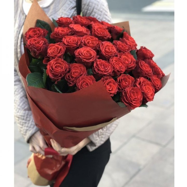 29 высоких роз  в Стерлитамаке