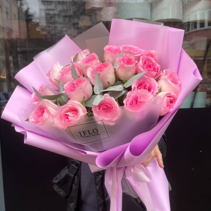  19 розовых роз в Стерлитамаке