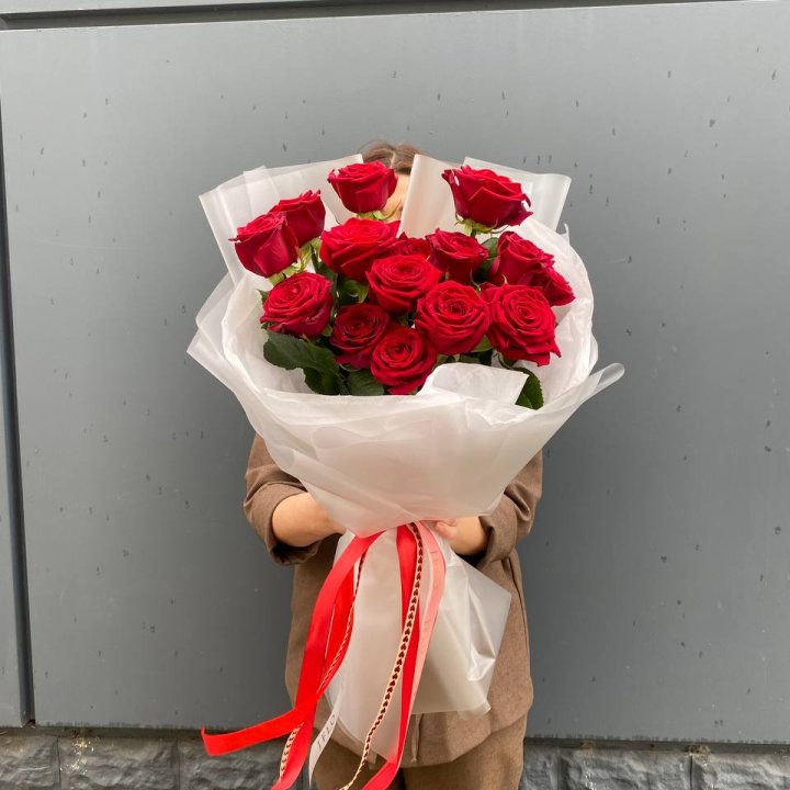 15 высоких роз  в Стерлитамаке