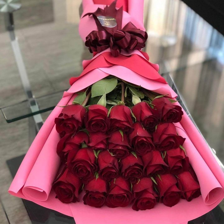 21 красная роза "Элеганс" в Стерлитамаке